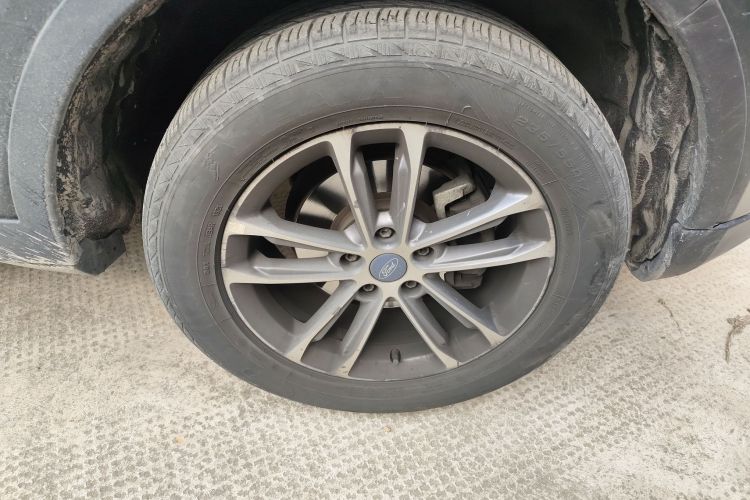 福特 2020款 领界S EcoBoost 145 CVT铂领型车身外观10