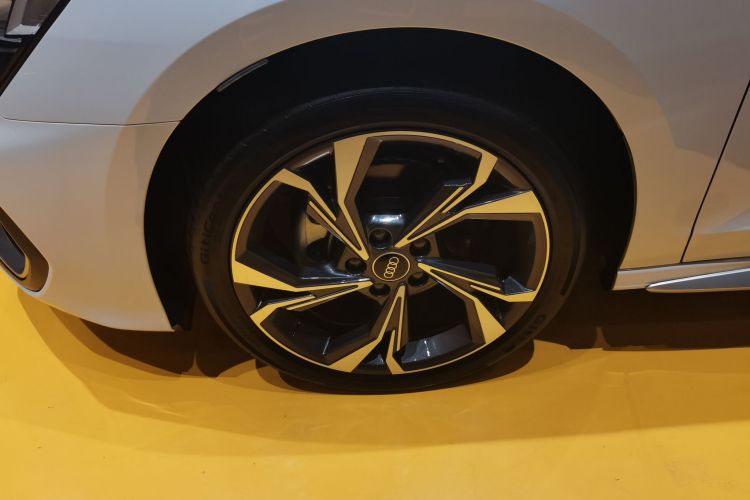 奥迪A3 2025款 Sportback 35TFSI 飞驰尊享型车身外观6007