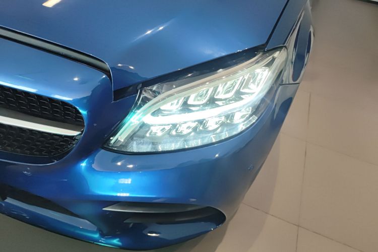 奔驰C级 2020款 改款 C 260 L 运动版局部细节36