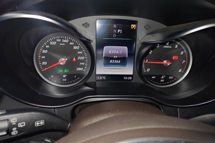 奔驰GLC 2019款 GLC 300 L 4MATIC 动感型中控内饰14