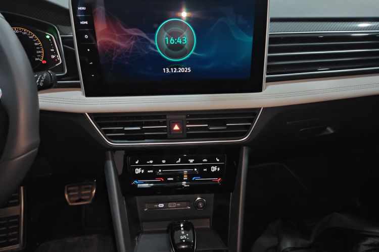 大众 途观L 2024款 出众款 330TSI 自动两驱R-Line龙耀版局部细节16