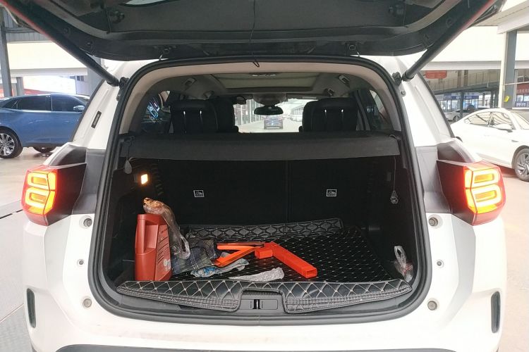 雪铁龙 天逸 C5 AIRCROSS 2017款 380THP 豪华型机舱底盘23