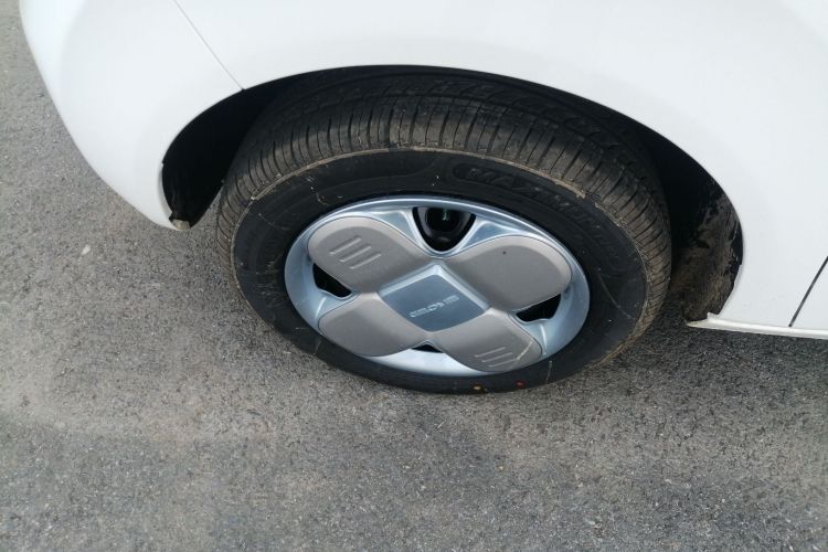 吉利银河 2024款 熊猫mini 200km 耐力熊车身外观6007