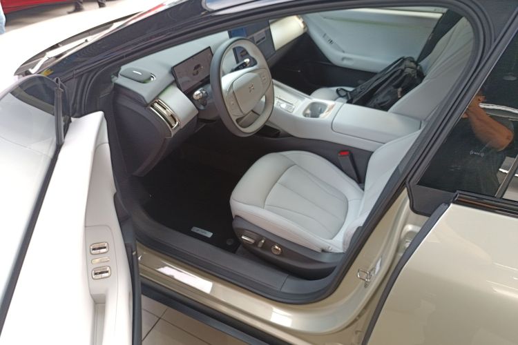 小鹏P7+ 2024款 长续航 Max中控内饰7003