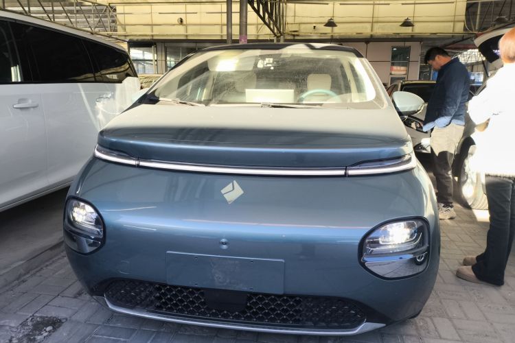 宝骏云朵 2023款 460 Pro车身外观6001