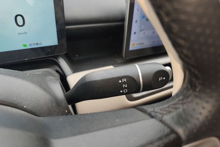 五菱汽车 五菱缤果PLUS 2024款 330km 五座版局部细节18