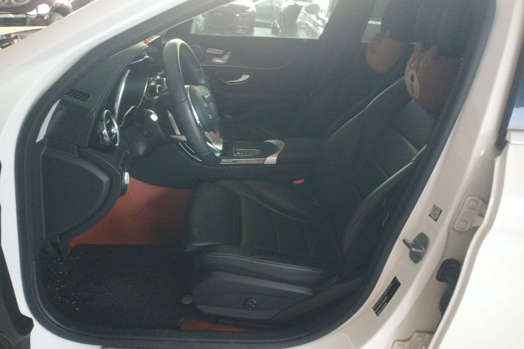 奔驰C级 2021款 C 260 L 运动版中控内饰19