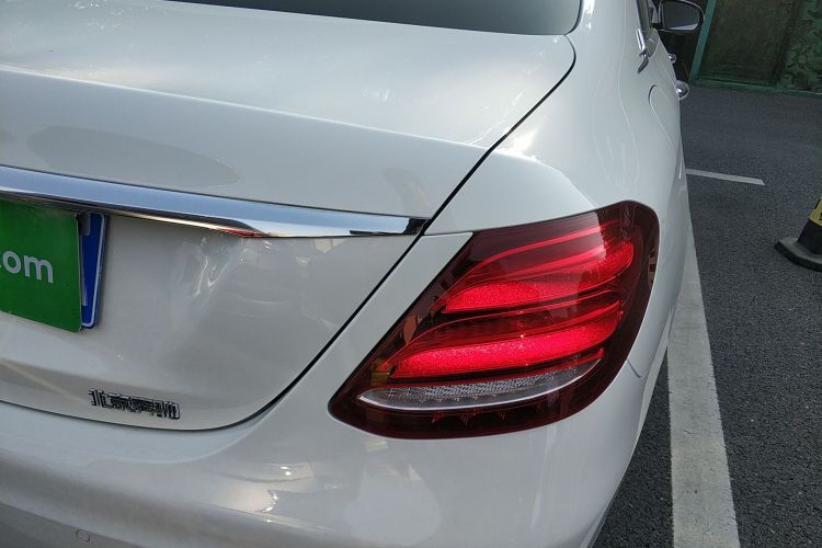 奔驰E级 2018款 E 200 L 运动型车身外观6006