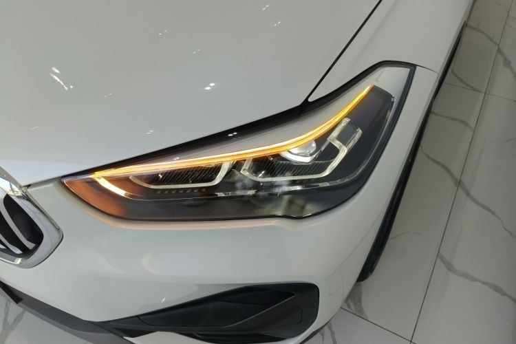 宝马X1 2021款 改款 sDrive25Li 领先型车身外观36