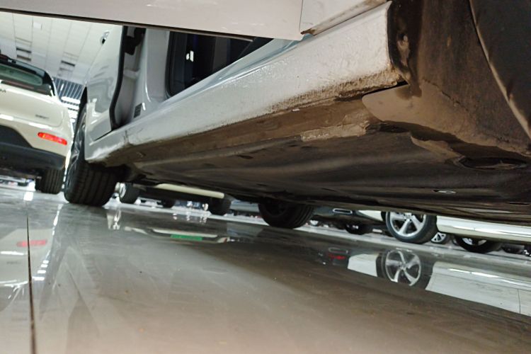 大众 高尔夫 2024款 280TSI DSG Pro 50年传奇版局部细节9001