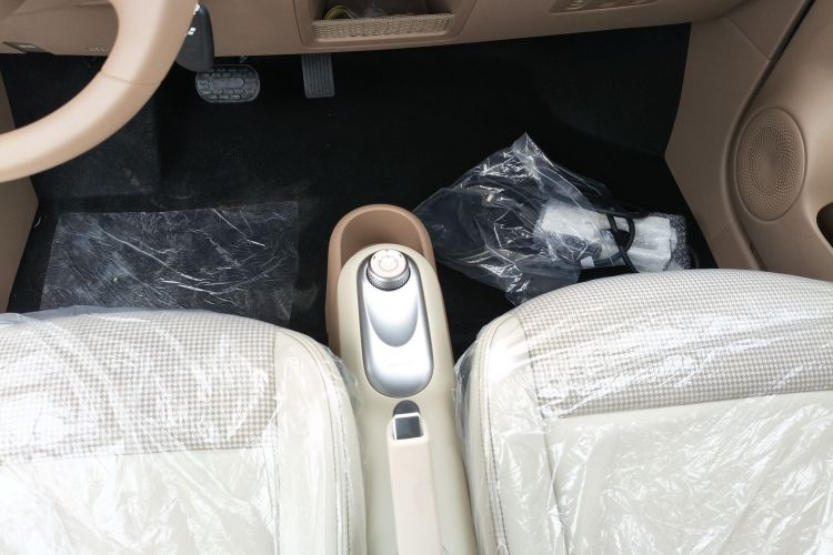 五菱汽车 宏光MINIEV 2025款 四门版 进阶款中控内饰18