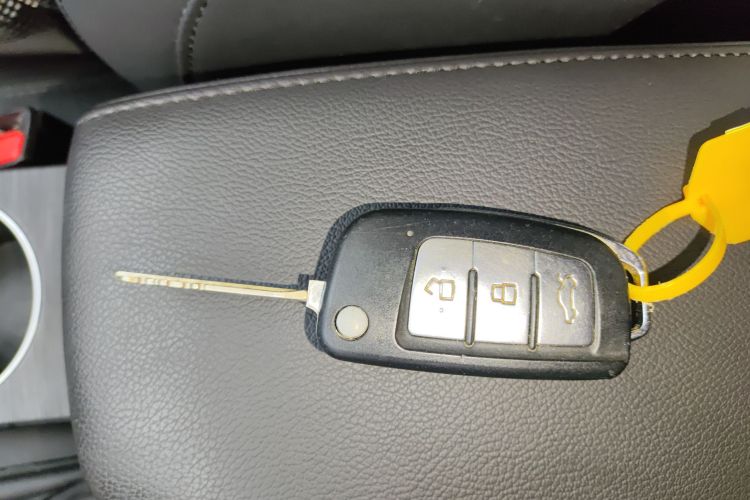 吉利汽车 远景 2020款 改款 1.5L 手动亚运版中控内饰11