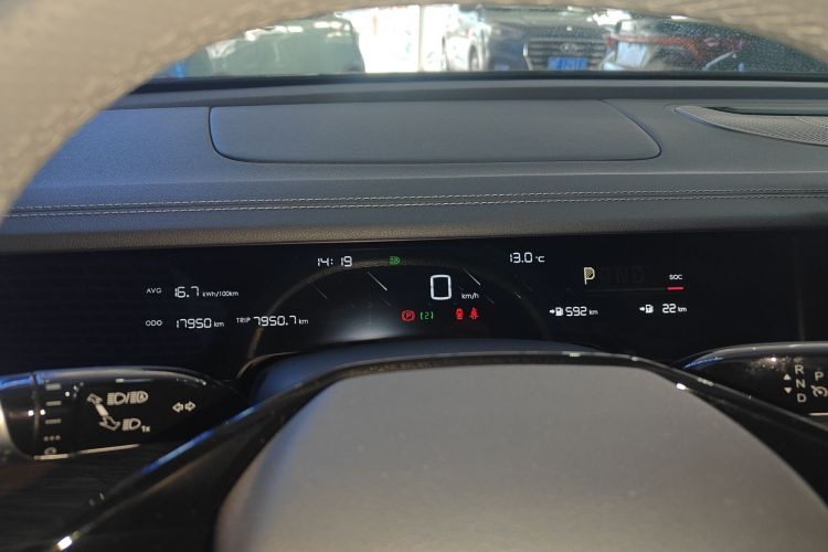 哪吒汽车 哪吒S 2024款 增程 1060版中控内饰14