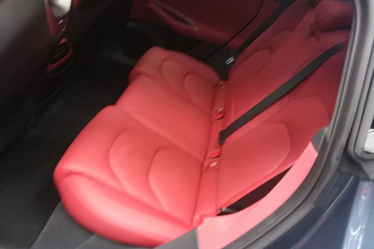 小米汽车 小米SU7 2024款 后驱超长续航高阶智驾Pro版中控内饰7002