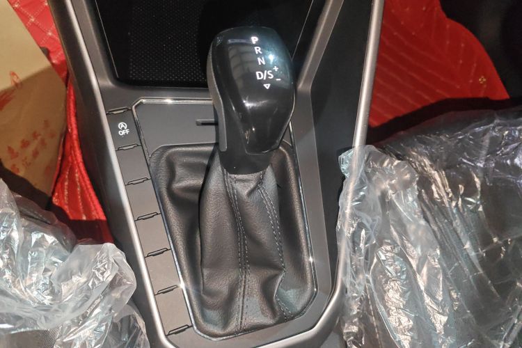 大众 Polo 2019款 Plus 1.5L 自动全景乐享版中控内饰18