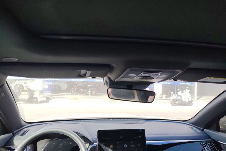 比亚迪 宋PLUS新能源 2021款 DM-i 51KM 尊荣型局部细节22