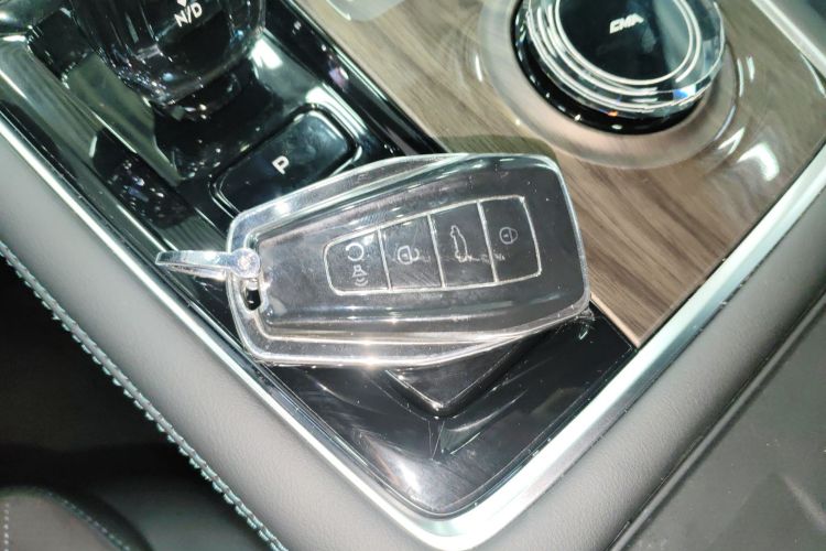 吉利汽车 星越L 2025款 东方曜 2.0TD 自动揽星版中控内饰7001