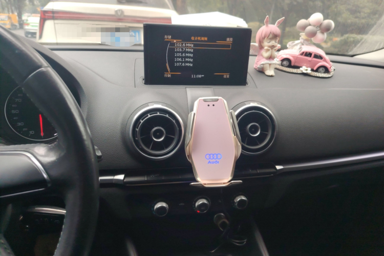 奥迪A3 2016款 Limousine 35 TFSI 进取型中控内饰16