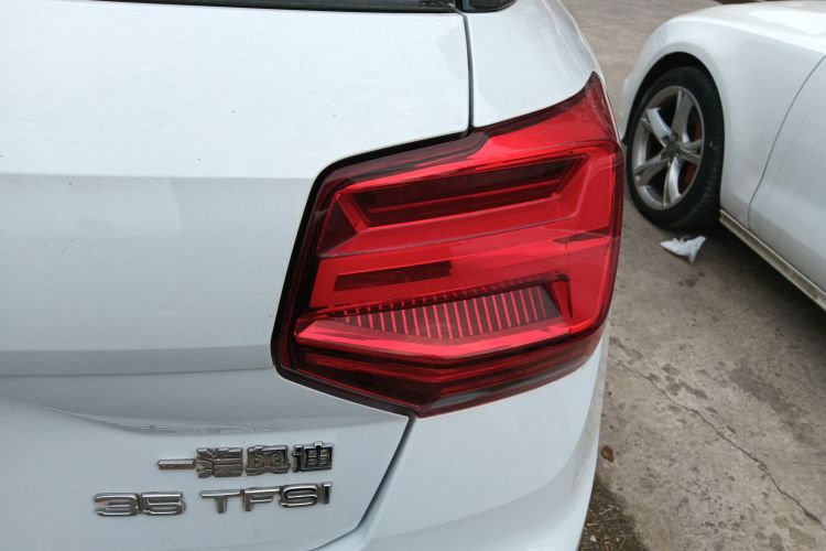 奥迪Q2L 2023款 35TFSI 时尚动感型车身外观9