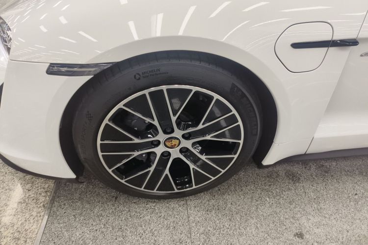 保时捷 2020款 Taycan车身外观6007