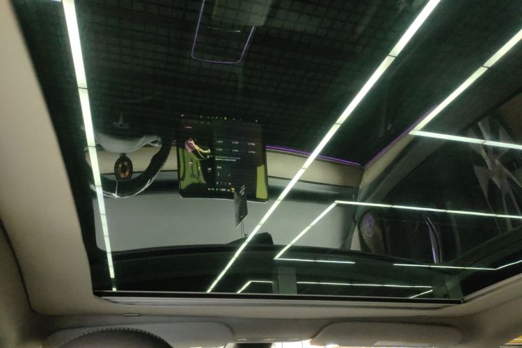 特斯拉 Model Y 2022款 改款 后轮驱动版中控内饰22