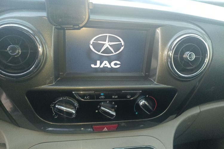 江淮瑞风 瑞风M3 2016款 宜家版 1.6L 豪华智能型中控内饰16