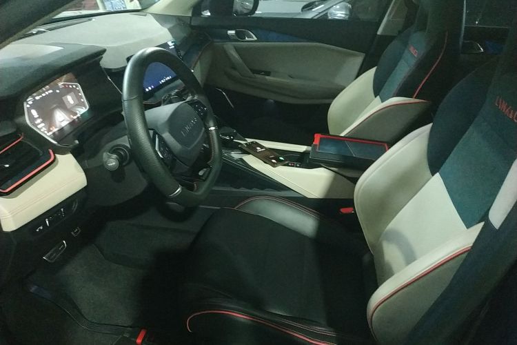 领克06 2020款 1.5T 耀Halo局部细节19