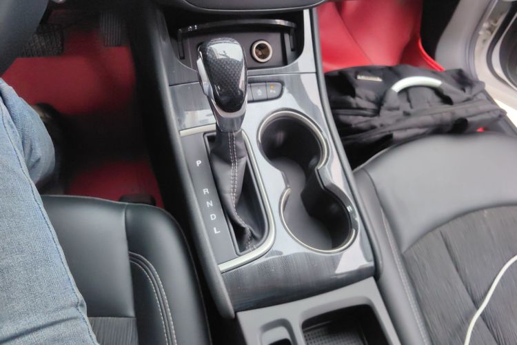 别克 威朗 2020款 20T CVT领先型中控内饰18