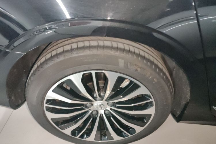 沃尔沃S90 2025款 B5 智逸豪华版车身外观6002