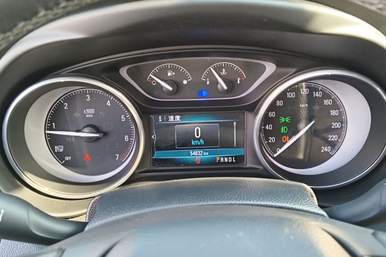 别克 昂科威 2018款 20T 两驱精英型中控内饰14