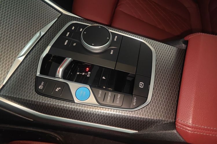 宝马i3 2024款 eDrive 40 L 曜夜套装局部细节18