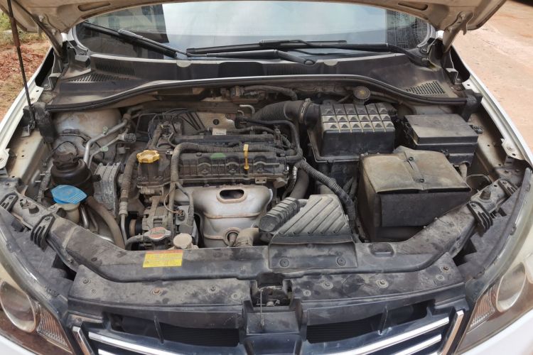 荣威350 2015款 1.5L 自动豪华天窗版局部细节24