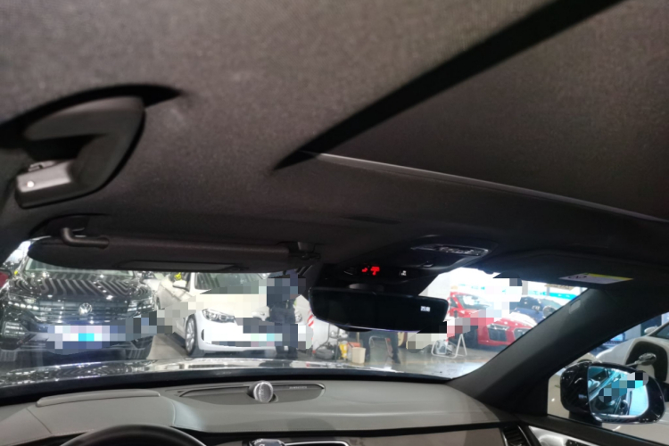 沃尔沃XC90新能源 2021款 E驱混动 T8 智尊豪华版 7座中控内饰22