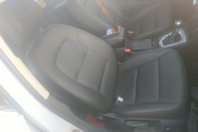 奥迪Q3 2016款 30 TFSI 标准型局部细节41