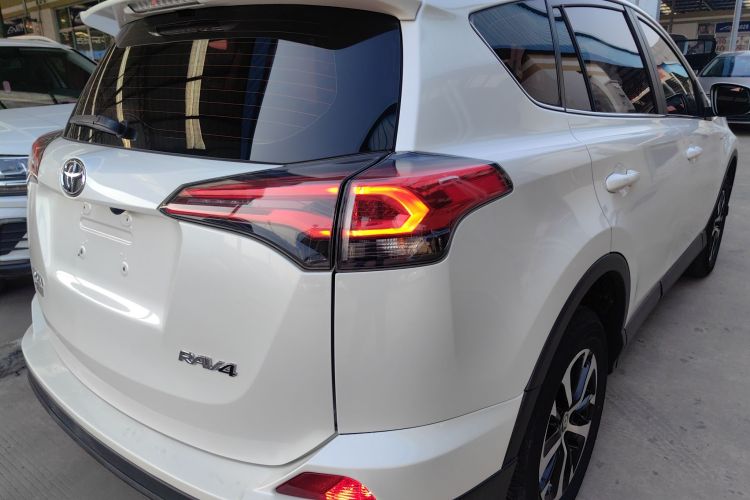 丰田 RAV4荣放 2019款 2.0L CVT两驱先锋版 国V车身外观9