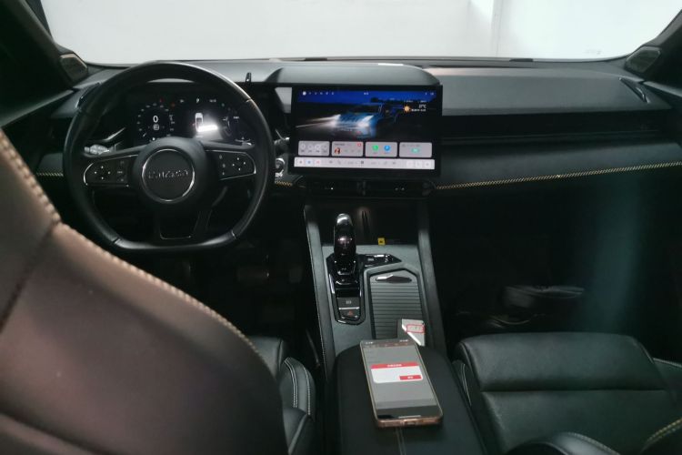 领克03 2023款 2.0TD DCT劲Halo中控内饰12