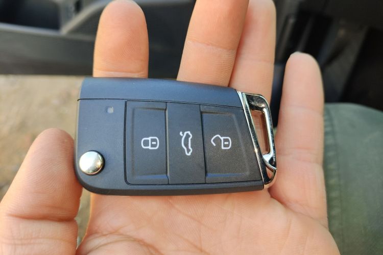 大众 帕萨特新能源 2025款 430PHEV 混动商务版中控内饰7001