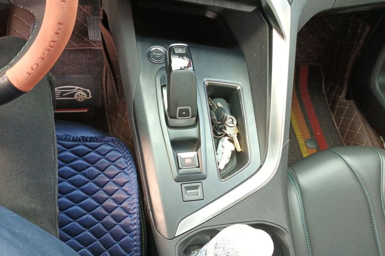 标致5008 2021款 360THP 5座实力版中控内饰18