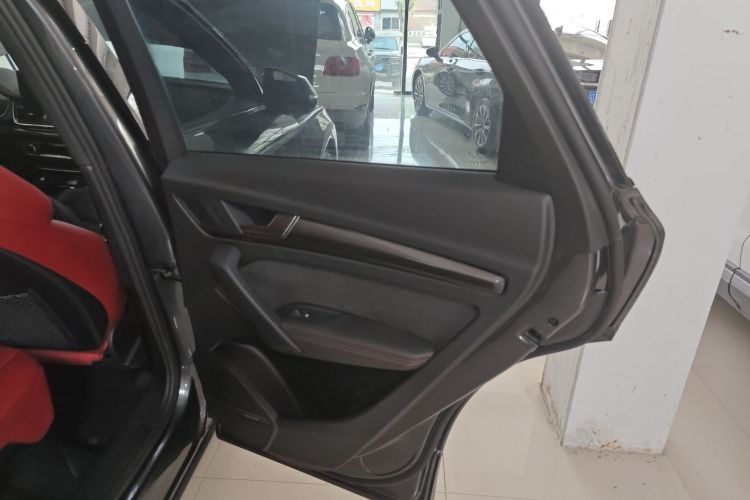 奥迪SQ5 Sportback 2023款 3.0 TFSI quattro中控内饰45