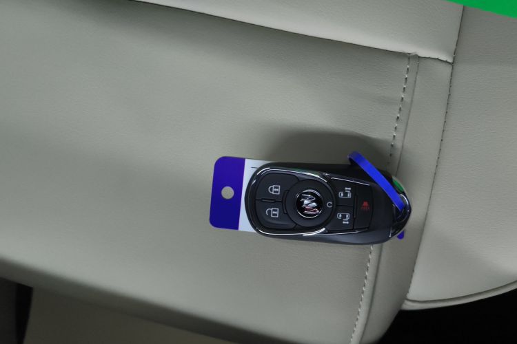 别克GL8 2022款 ES陆尊 653T 尊享型中控内饰7001