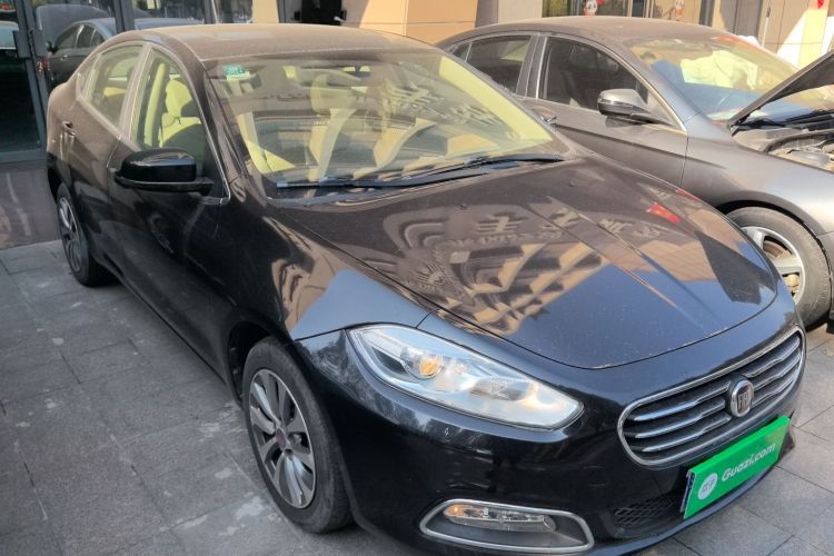 菲亚特 菲翔 2012款 1.4T 自动劲享版车身外观3