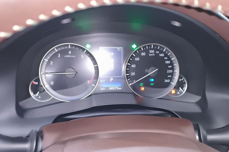 雷克萨斯ES 2015款 200 精英版局部细节14