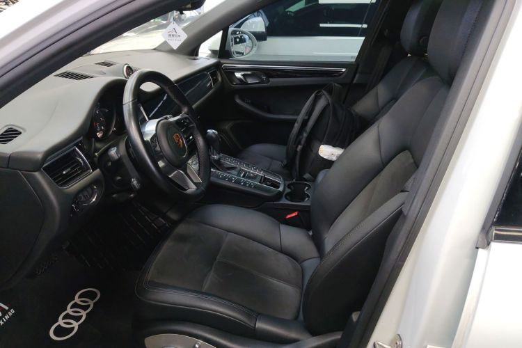 保时捷 2017款  Macan 2.0T中控内饰19