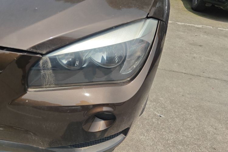 宝马X1 2013款 sDrive18i 时尚型车身外观36