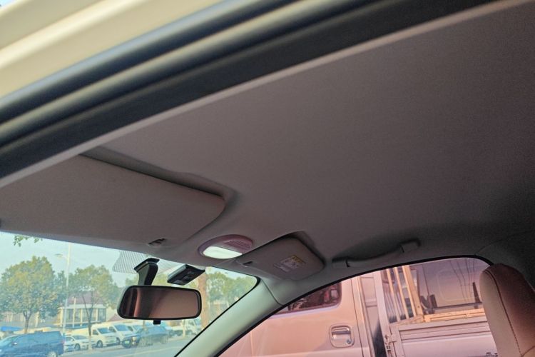 奇瑞 小蚂蚁 2022款 魅 301km 罗曼司 磷酸铁锂中控内饰22