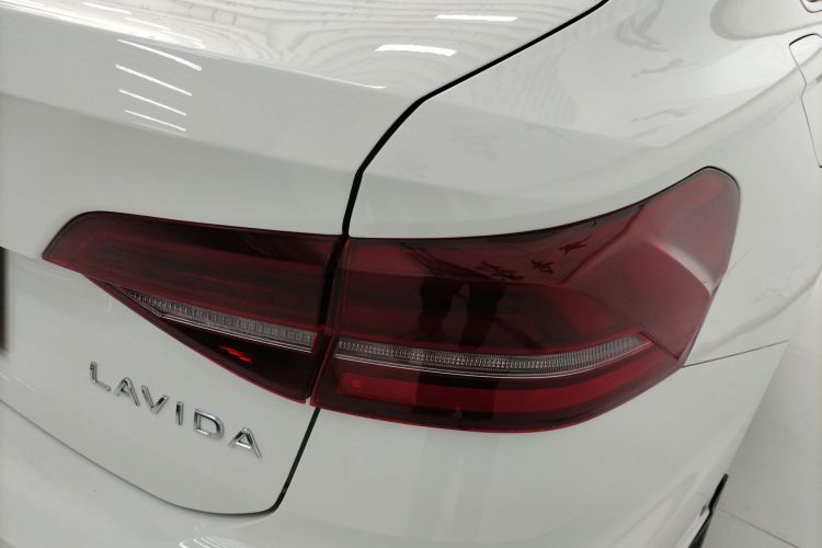 大众 朗逸 2021款 1.5L 自动舒适版车身外观9