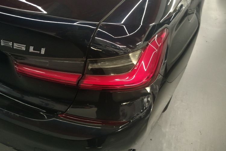 宝马3系 2021款 325Li xDrive M运动套装车身外观9