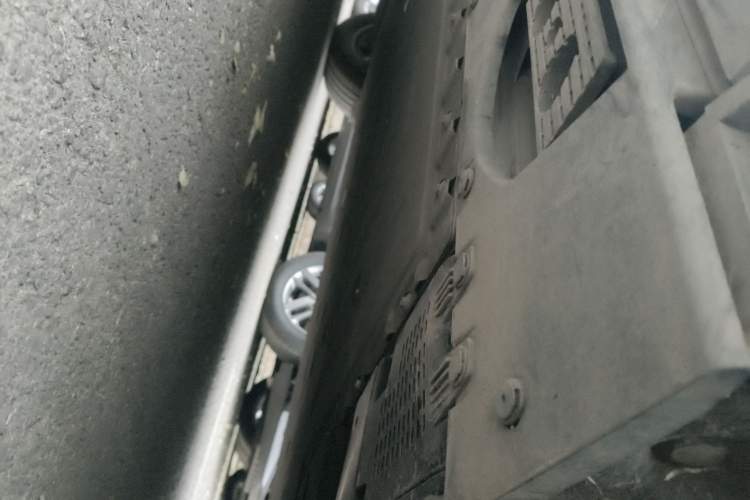 红旗天工08 2025款 605 Max后驱版局部细节9001