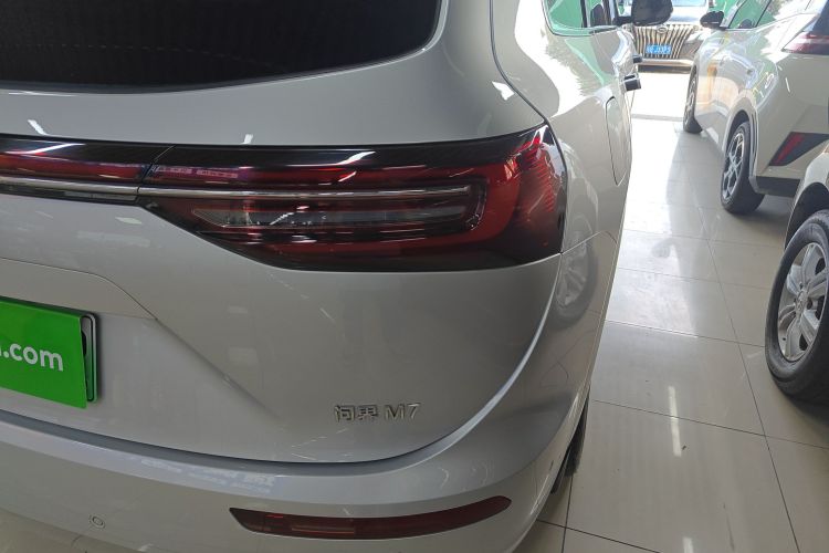 鸿蒙智行 问界M7 2024款 1.5T 后驱Plus版 5座车身外观9