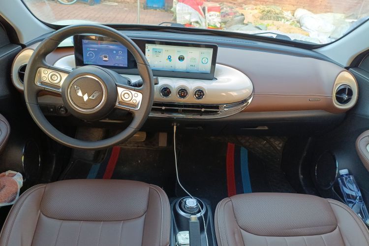 五菱汽车 五菱缤果 2023款 203km 舒享款中控内饰12